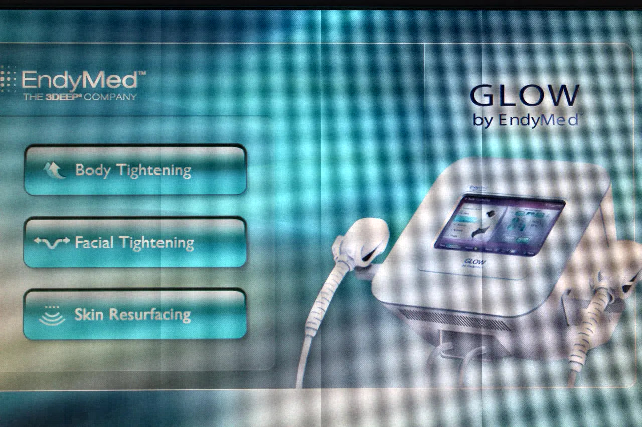 2011 EndyMed GLOW 3DEEP RF Skin Tightening Body Contouring System Sol International Medical